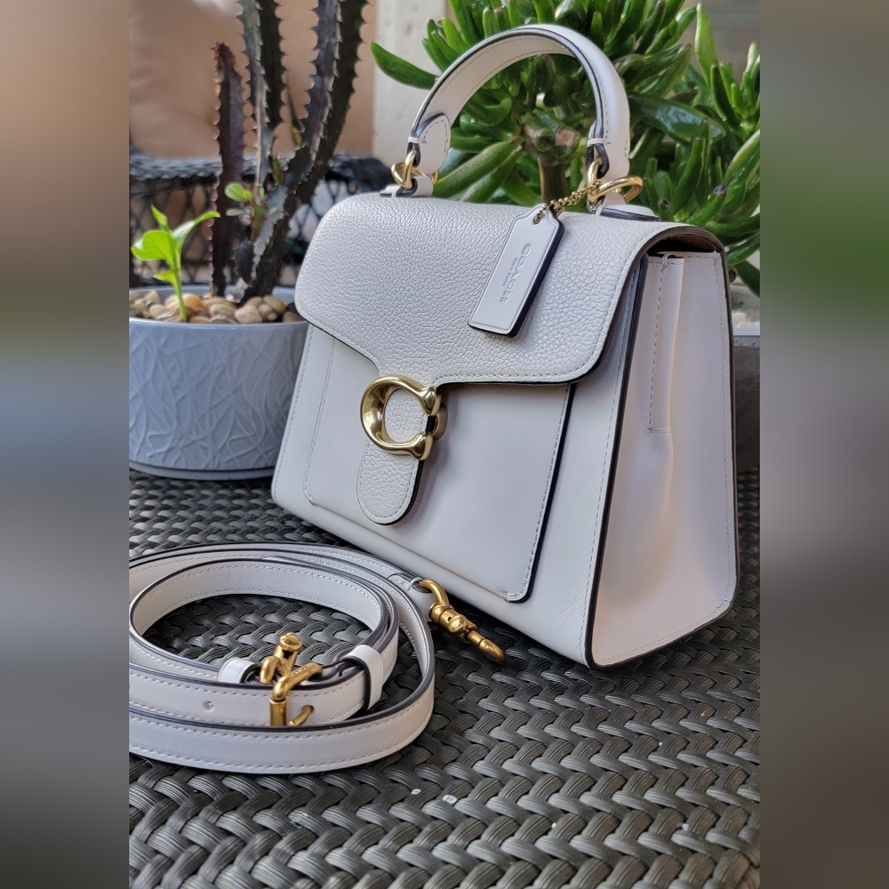 GORGEOUS Coach Tabby Purse.     IVORY White, Brown Suede Interior